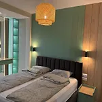 Апартаменты Sea La Vie Luxury