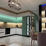 Апартаменты Sea La Vie Luxury