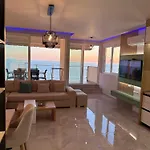 Апартаменты Sea La Vie Luxury *