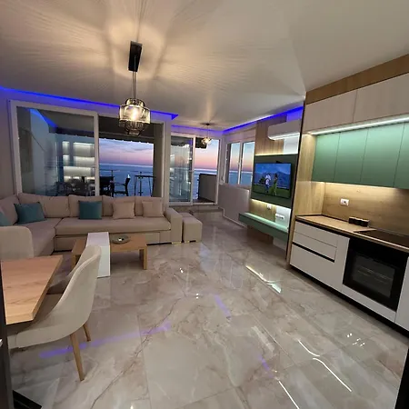 Sea La Vie Luxury Апартаменты *