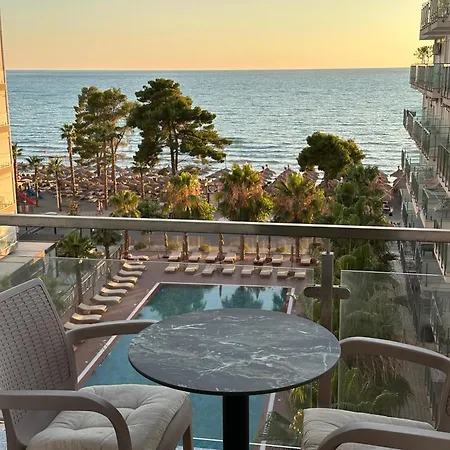 Апартаменты Sea La Vie Luxury