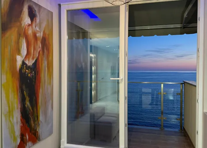 Sea La Vie Luxury 아파트 Shëngjin