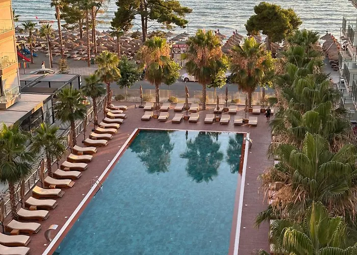 Sea La Vie Luxury